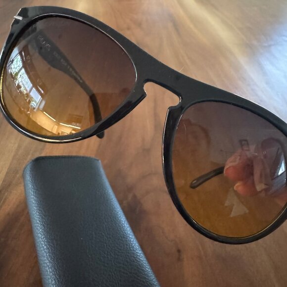 Authentic Peaks sunglasses - Picture 5 of 7